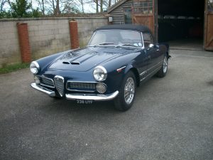 Alfa Romeo 2000 Touring conversion set wire wheels