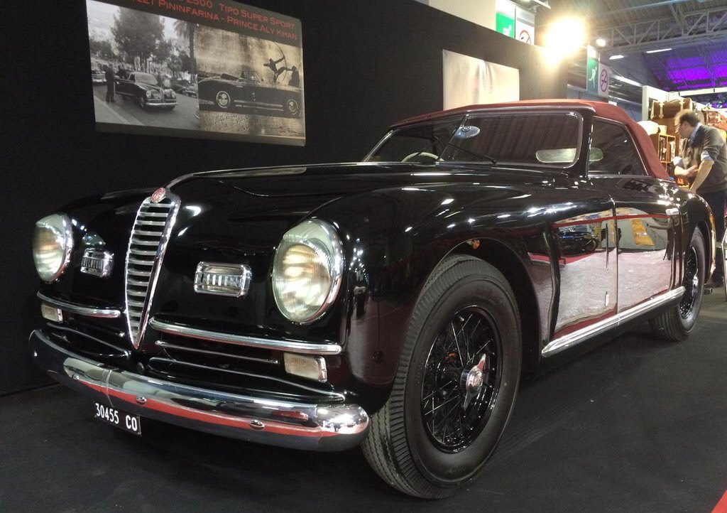 Alfa Romeo 6C 2500 Cabriolet