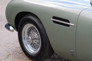 Aston Martin DB5 alloy wire wheels